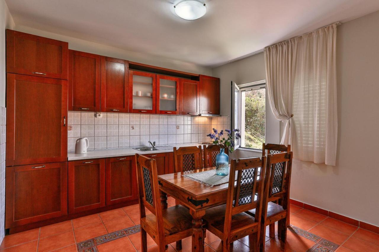 Apartments Misko ウトイェハ エクステリア 写真