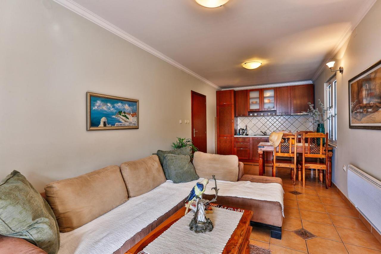 Apartments Misko ウトイェハ エクステリア 写真