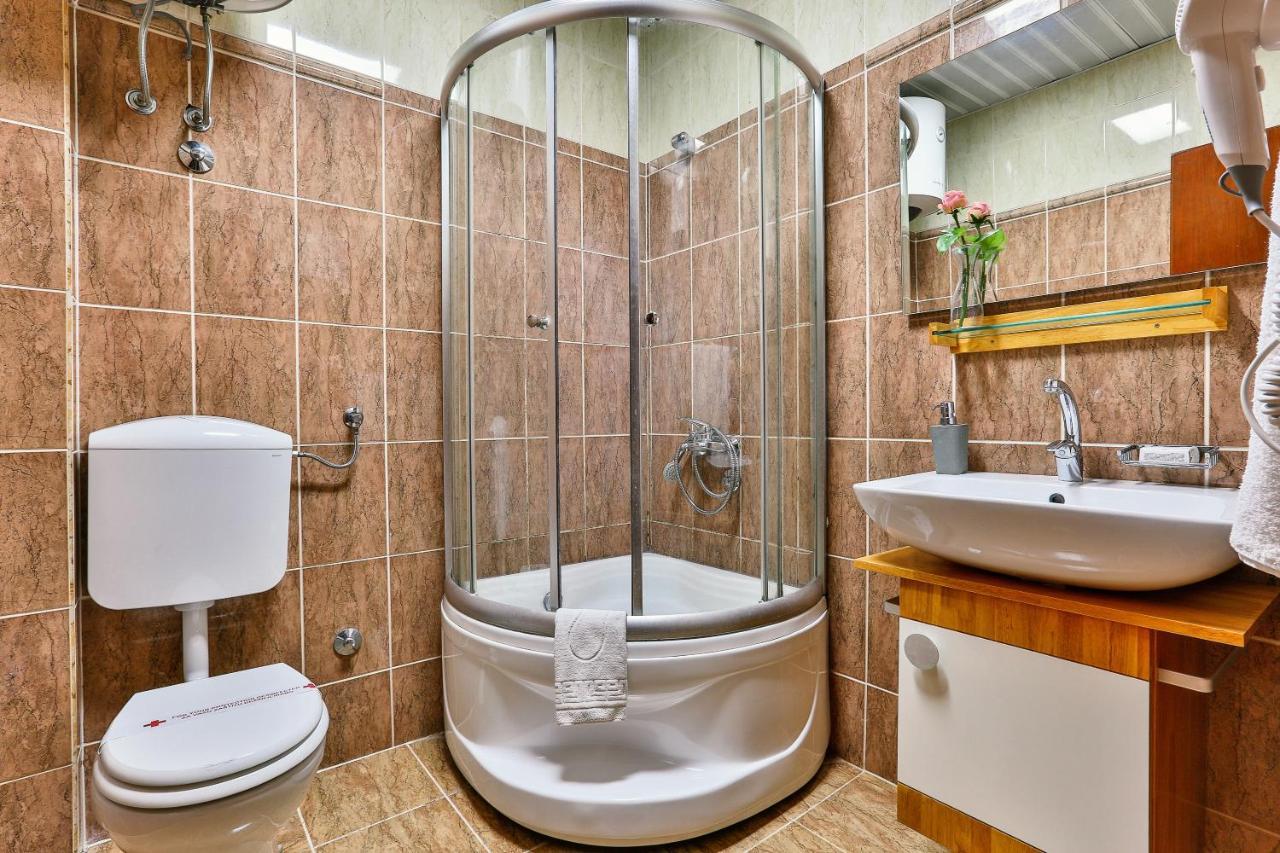 Apartments Misko ウトイェハ エクステリア 写真