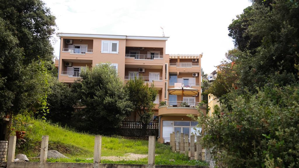 Apartments Misko ウトイェハ エクステリア 写真
